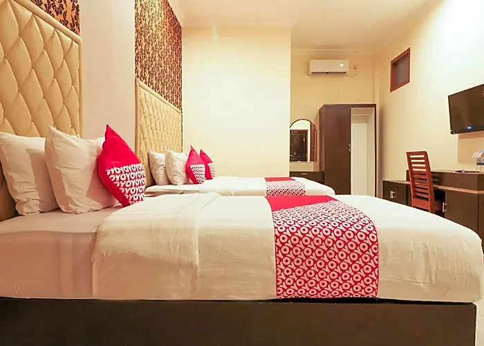 Hotel Oyo 1117 New Garuda 2*
