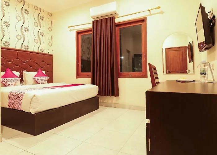 Hotel Oyo 1117 New Garuda 2*